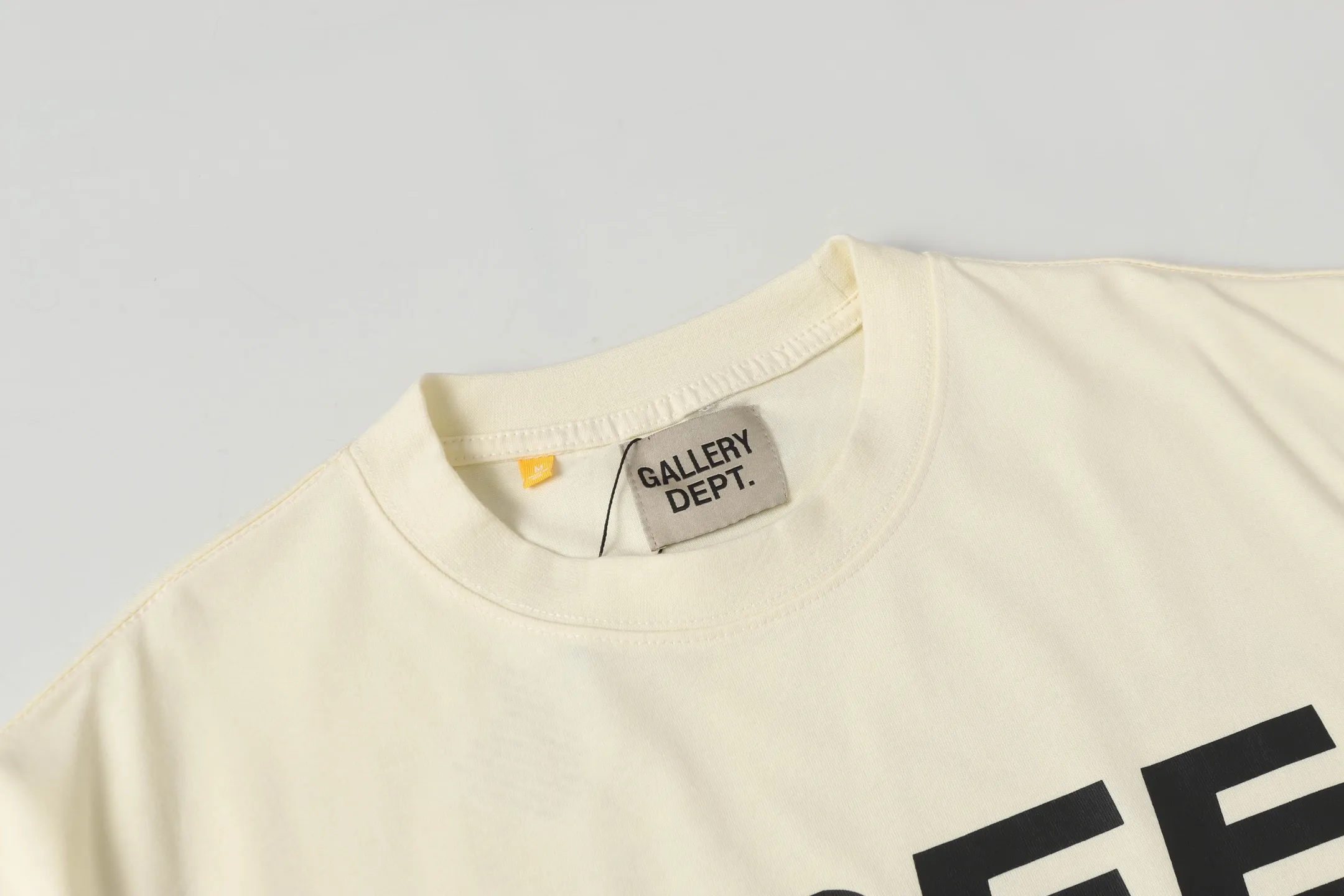 GALLERY.DEPT Summer new short-sleeved model number: D3328P104 Color: black apricot Size: S M L XL